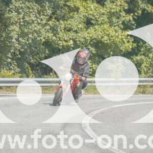 thumb_FF104430