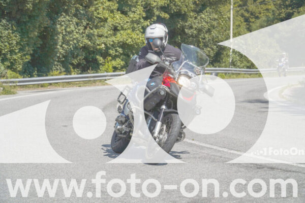 <h1 class="product-title">thumb_FF104469</h1>