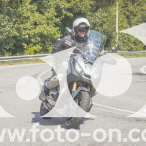 thumb_FF104471