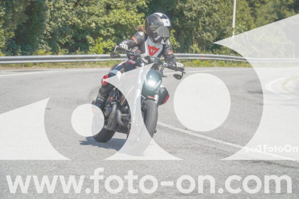 <h1 class="product-title">thumb_FF104485</h1>