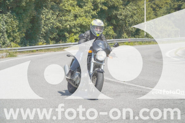 <h1 class="product-title">thumb_FF104487</h1>