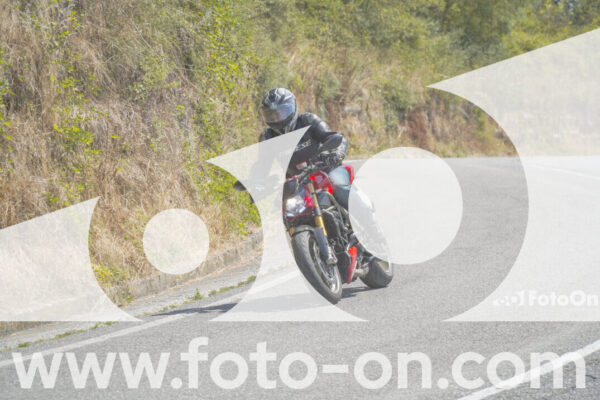 <h1 class="product-title">thumb_FF104603</h1>