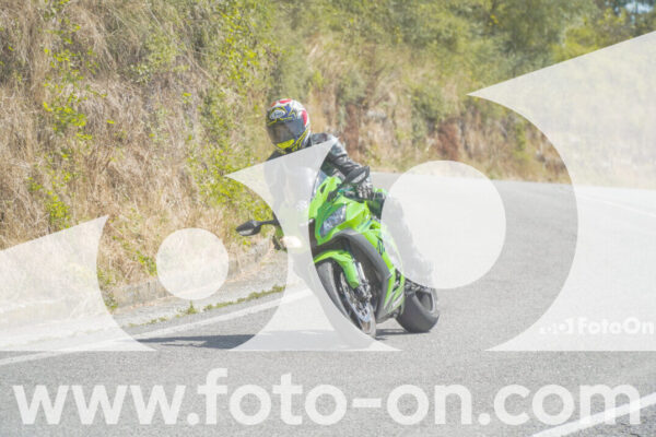 <h1 class="product-title">thumb_FF104617</h1>