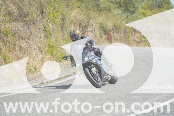 <h1 class="product-title">thumb_FF104630</h1>