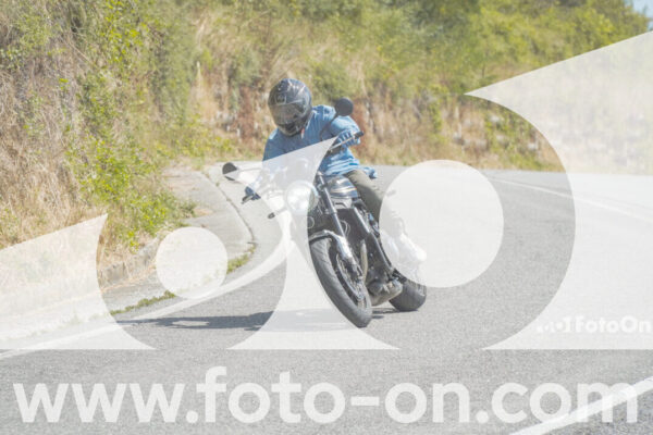 <h1 class="product-title">thumb_FF104645</h1>