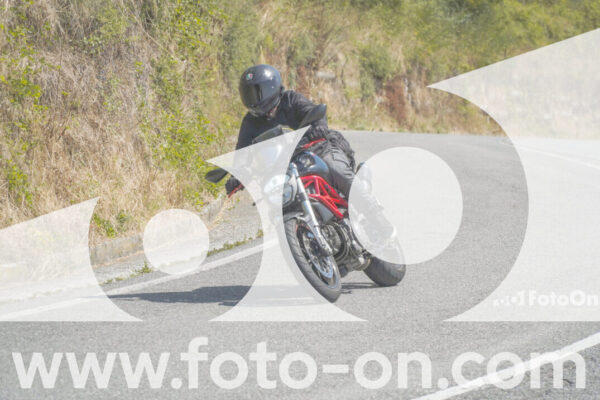 <h1 class="product-title">thumb_FF104656</h1>