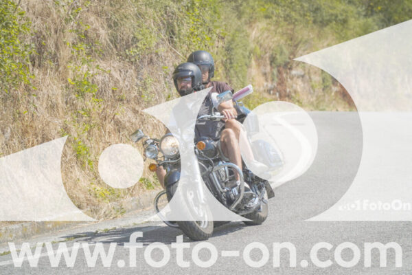 <h1 class="product-title">thumb_FF104658</h1>