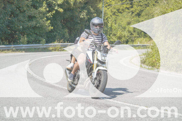 <h1 class="product-title">thumb_FF104700</h1>