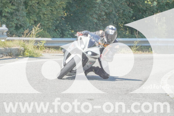<h1 class="product-title">thumb_FF104713</h1>