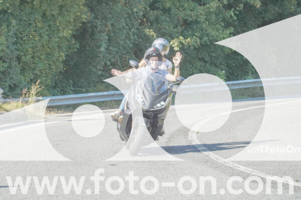 <h1 class="product-title">thumb_FF104873</h1>