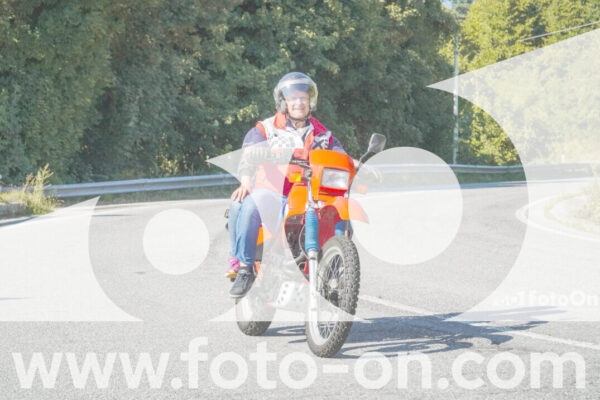 <h1 class="product-title">thumb_FF104889</h1>