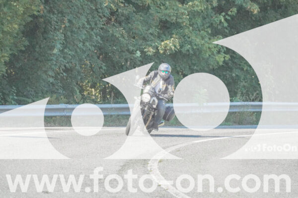 <h1 class="product-title">thumb_FF104894</h1>
