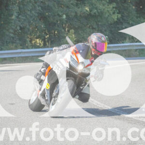 thumb_FF104937