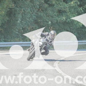 thumb_FF104939