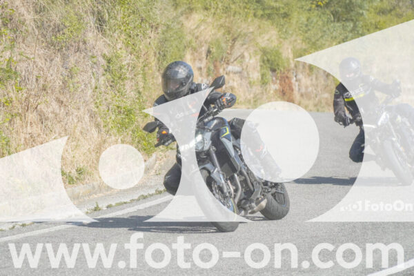 <h1 class="product-title">thumb_FF104953</h1>