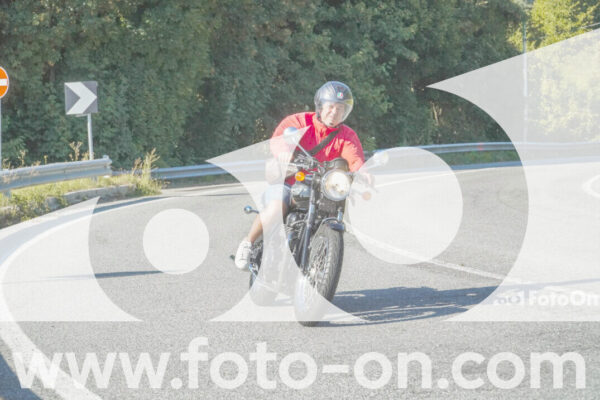 <h1 class="product-title">thumb_FF104959</h1>
