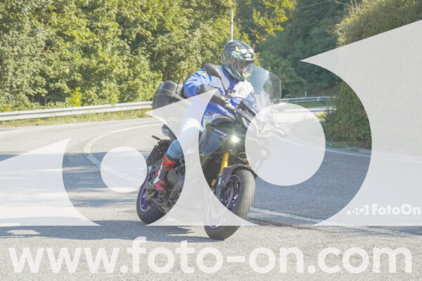 <h1 class="product-title">thumb_FF105049</h1>
