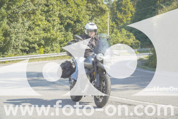 <h1 class="product-title">thumb_FF105079</h1>