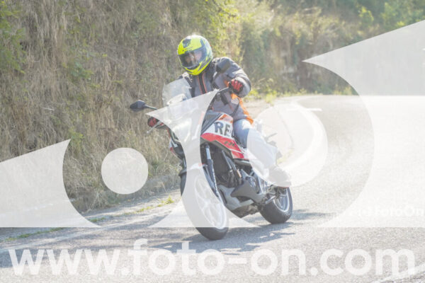 <h1 class="product-title">thumb_FF105093-1</h1>