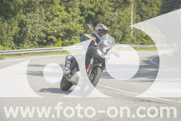 <h1 class="product-title">thumb_FF105174-1</h1>