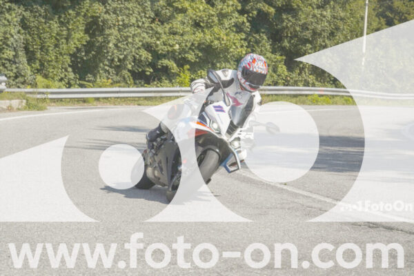 <h1 class="product-title">thumb_FF105182</h1>