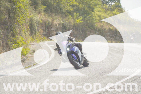 <h1 class="product-title">thumb_FF105211-1</h1>