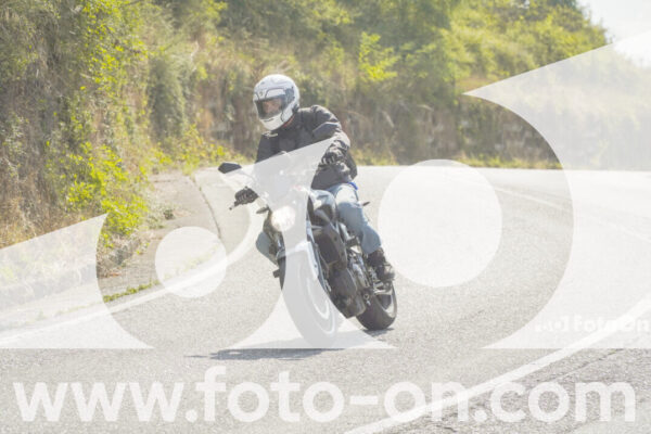 <h1 class="product-title">thumb_FF105222</h1>