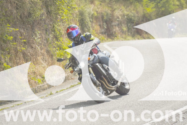 <h1 class="product-title">thumb_FF105247</h1>