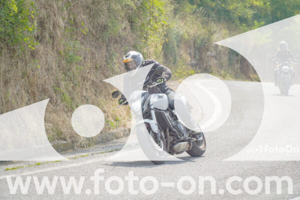 <h1 class="product-title">thumb_FF105272</h1>