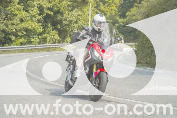 <h1 class="product-title">thumb_FF105296</h1>