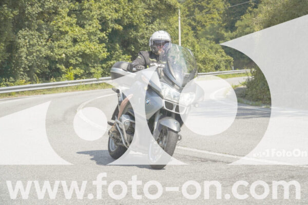 <h1 class="product-title">thumb_FF105298</h1>