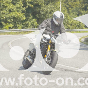 thumb_FF105326-1