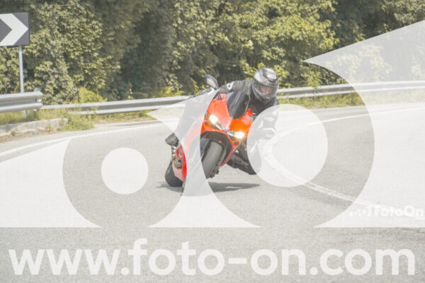 <h1 class="product-title">thumb_FF105348-1</h1>