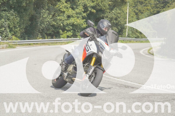 <h1 class="product-title">thumb_FF105375-1</h1>
