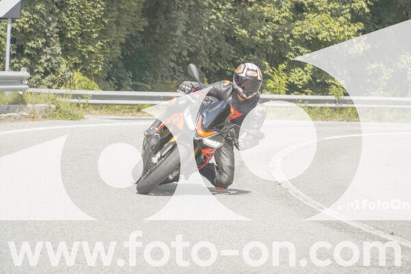 <h1 class="product-title">thumb_FF105414</h1>