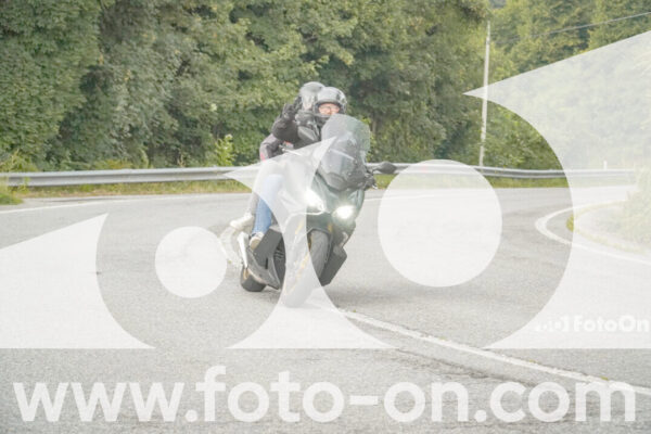 <h1 class="product-title">thumb_FF105421</h1>