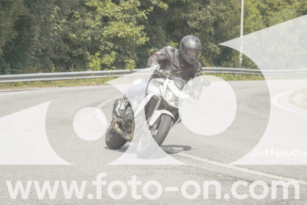 <h1 class="product-title">thumb_FF105426-1</h1>