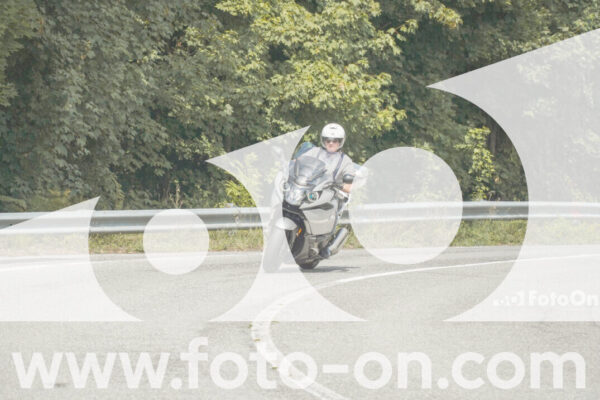 <h1 class="product-title">thumb_FF105450-1</h1>