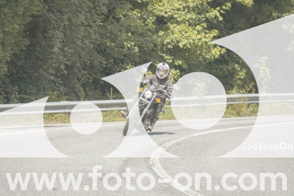 <h1 class="product-title">thumb_FF105458-1</h1>