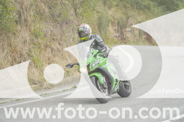 <h1 class="product-title">thumb_FF105464-1</h1>