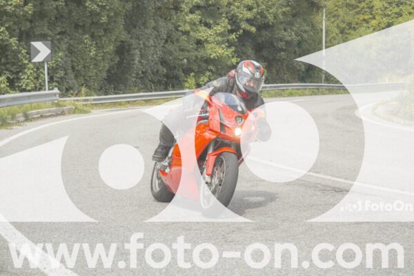 <h1 class="product-title">thumb_FF105495-1</h1>