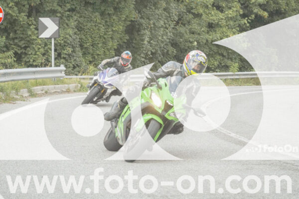 <h1 class="product-title">thumb_FF105511</h1>