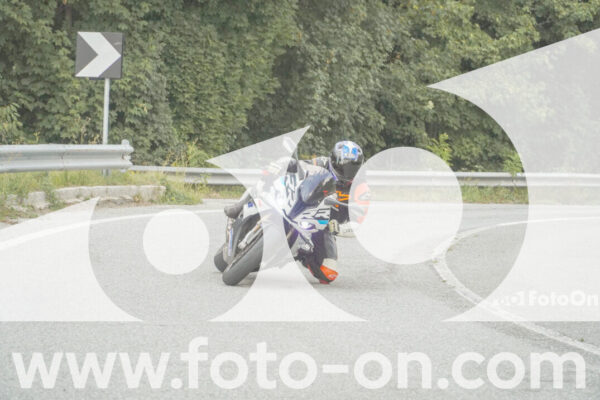 <h1 class="product-title">thumb_FF105527</h1>
