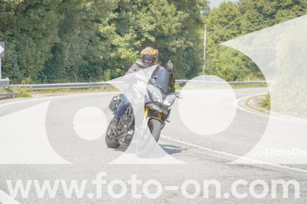 <h1 class="product-title">thumb_FF105554</h1>
