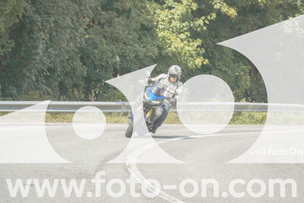 <h1 class="product-title">thumb_FF105591-1</h1>