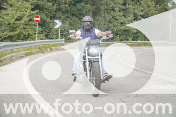 <h1 class="product-title">thumb_FF105596</h1>