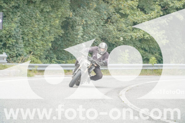 <h1 class="product-title">thumb_FF105624</h1>