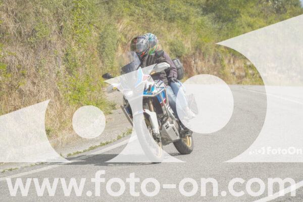 <h1 class="product-title">thumb_FF105634-1</h1>