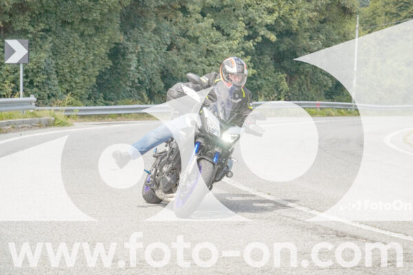 <h1 class="product-title">thumb_FF105638</h1>