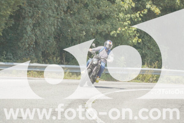<h1 class="product-title">thumb_FF105649-1</h1>